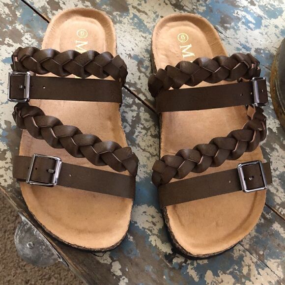 NEW Mata Broadwalk Slides NWT - Picture 3 of 13